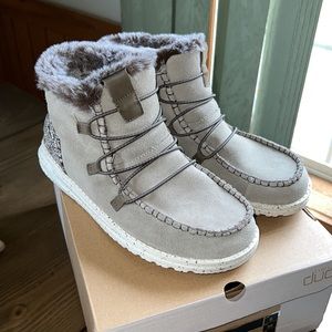 Hey Dude Womens Lea Grey Shoes Buckle Exclusive